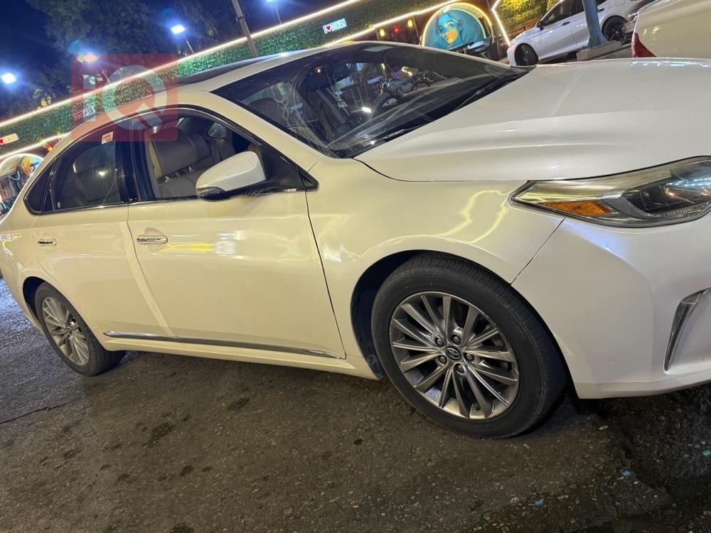 تويوتا أفالون